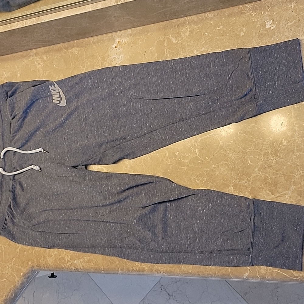Nike Kids Gray Joggers, M